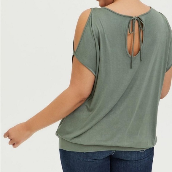 Torrid Super Soft Knits Green Cold Shoulder T-Shirt - Picture 4 of 10